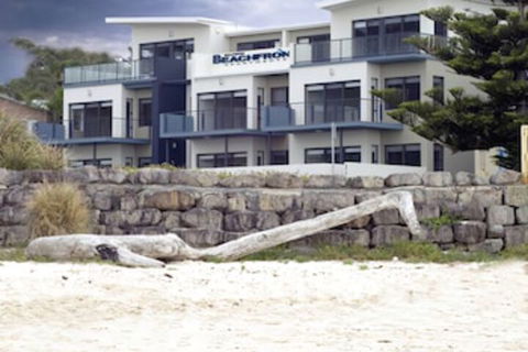 Mollymook Beachfront Executive Apartment - Hervey Bay Accommodation 7