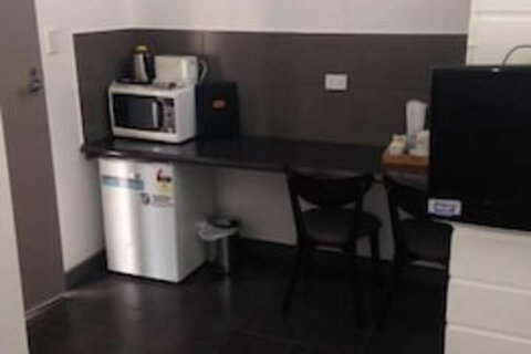 Elmore Victoria Hotel Motel - Hervey Bay Accommodation 6