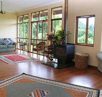 Maleny Hideaway - Hervey Bay Accommodation