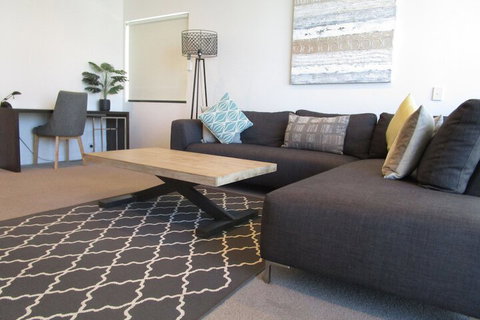 Harbour Escape Apartments - Hervey Bay Accommodation 5