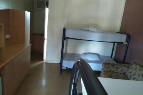 Palm Court Backpackers - Hervey Bay Accommodation 4