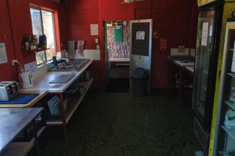 Palm Court Backpackers - Hervey Bay Accommodation 5