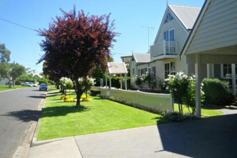 Creek Cottage Bed & Breakfast - Hervey Bay Accommodation 2