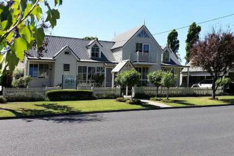 Creek Cottage Bed & Breakfast - Hervey Bay Accommodation 0