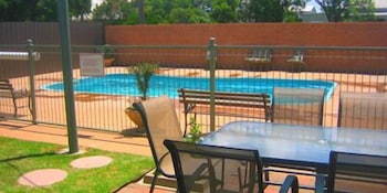 Aaron Inn Motel - Hervey Bay Accommodation 1