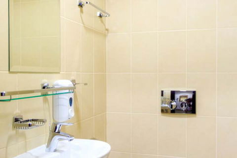 Boutique Stays Gladstone Cottage South Melbourne - Hervey Bay Accommodation 6