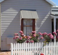 Bluebird Cottage - Hervey Bay Accommodation