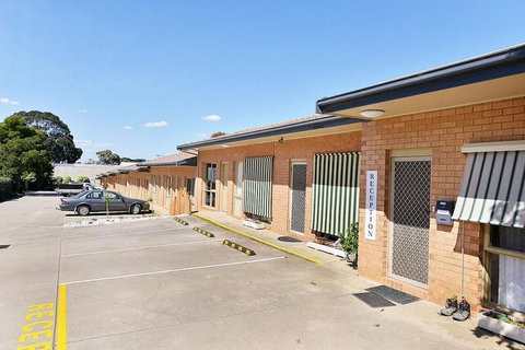 Cranbourne Motor Inn - Hervey Bay Accommodation 2