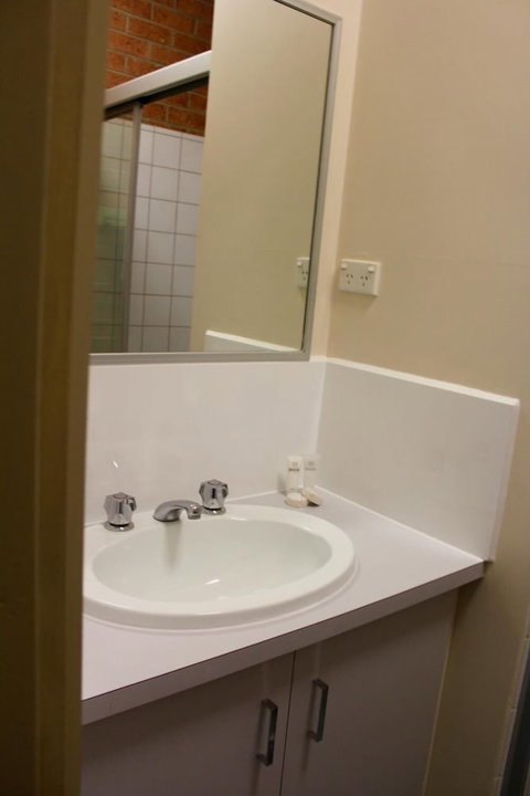 Cranbourne Motor Inn - Hervey Bay Accommodation 5