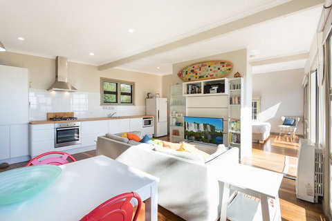 The Love Shack - Tourism Hervey Bay 3