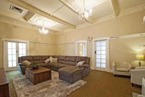 Arch On Mellool - Hervey Bay Accommodation 6
