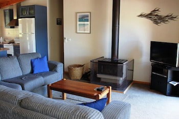 Hazards House - Hervey Bay Accommodation 3