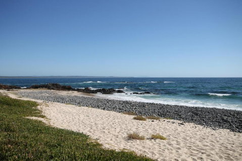 CHILL OUT LAKESIDE At FORSTER - Tourism Hervey Bay 1