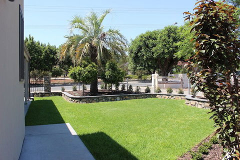 Barossa Bed & Breakfast - Hervey Bay Accommodation 6