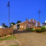 All Travellers Motor Inn - Hervey Bay Accommodation 0