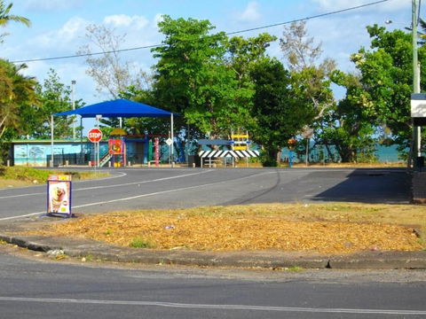 Kurrmine Beach Motel - Tourism Hervey Bay 2