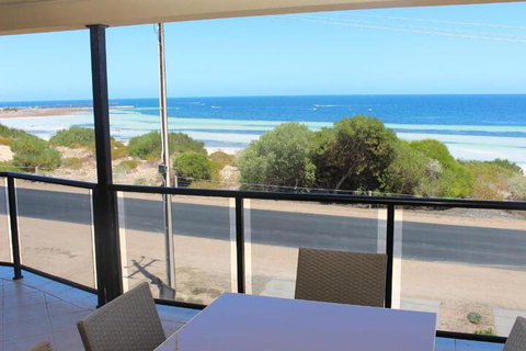 The Lighthouse Beachfront Accommodation - Hervey Bay Accommodation 4