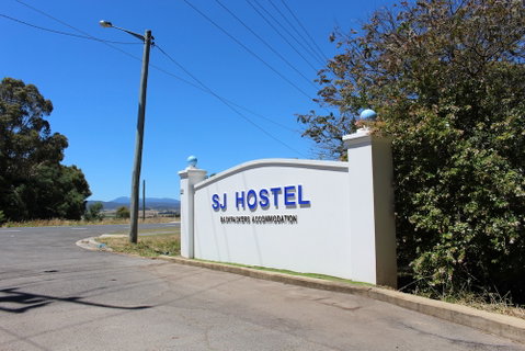 SJ Hostel - Hervey Bay Accommodation 0