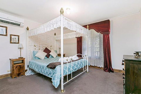 Memory Lane - Hervey Bay Accommodation 5