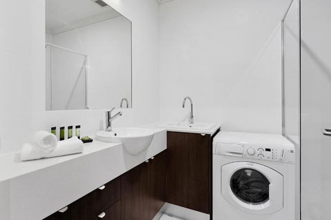 Attika Hotel - Tourism Hervey Bay 3