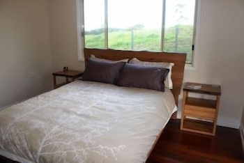 Flame Hill Vineyard - Hervey Bay Accommodation 4
