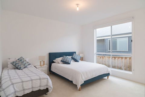 Currawong Close - Rejuvenate Stays - Hervey Bay Accommodation 5
