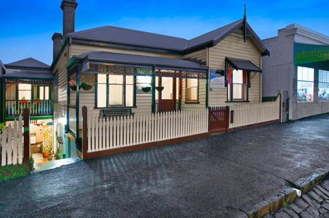 Benambra Bed & Breakfast - Hervey Bay Accommodation 4