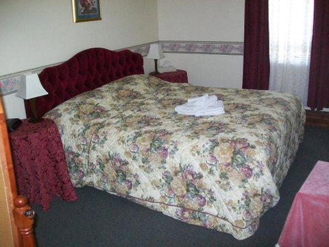 Benambra Bed & Breakfast - Hervey Bay Accommodation 2