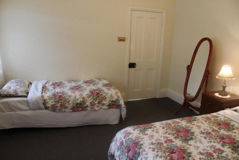Benambra Bed & Breakfast - Hervey Bay Accommodation 6