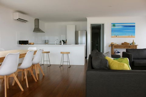 Beach House At Arno - Hervey Bay Accommodation 2