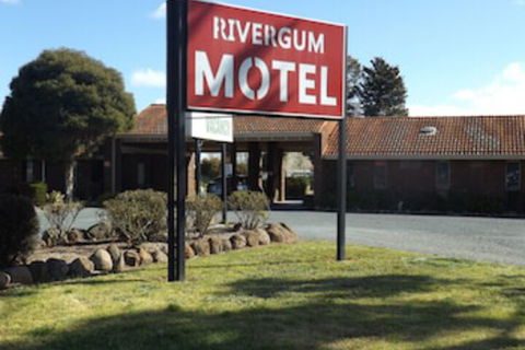 Rivergum Motel - Tourism Hervey Bay 0