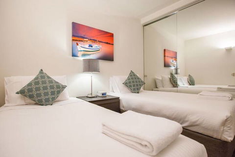 Melbourne SkyHigh Apartments - Hervey Bay Accommodation 2