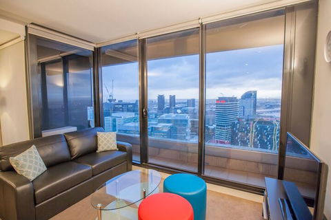 Melbourne SkyHigh Apartments - Hervey Bay Accommodation 6