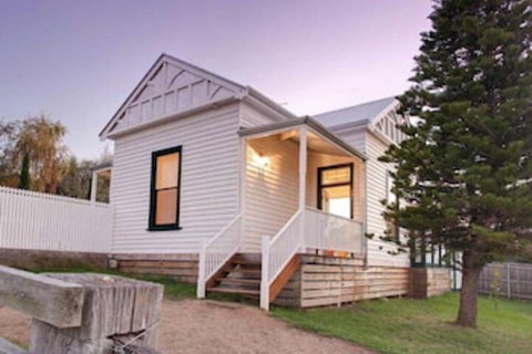 Kananook Heritage House - Hervey Bay Accommodation 0