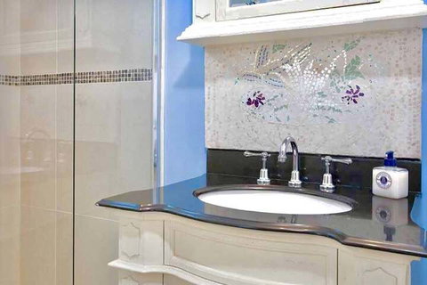 Kananook Heritage House - Hervey Bay Accommodation 6