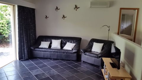 Mescal's At Pampoolah B&B - Hervey Bay Accommodation 3