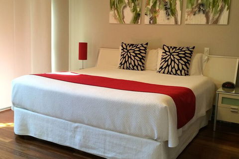 Chaucer Palms Boutique Bed & Breakfast - Hervey Bay Accommodation 7