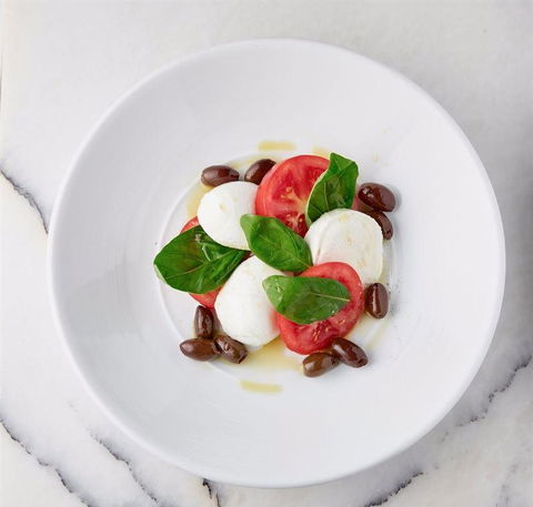Machiavelli Restaurant - Tourism Hervey Bay 9