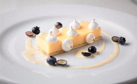 Machiavelli Restaurant - Tourism Hervey Bay 6
