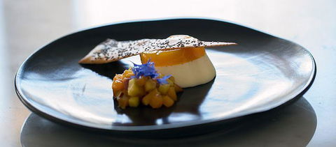 Q Dining - Hervey Bay Accommodation 12