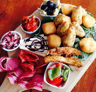 Off The Boat Pizzeria - Hervey Bay Accommodation