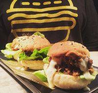 Lady Vandeburg - Hervey Bay Accommodation