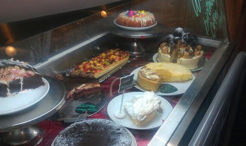 The Royal Oak - Hervey Bay Accommodation 0