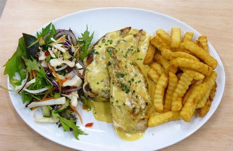 Pastoral Hotel - Hervey Bay Accommodation 5