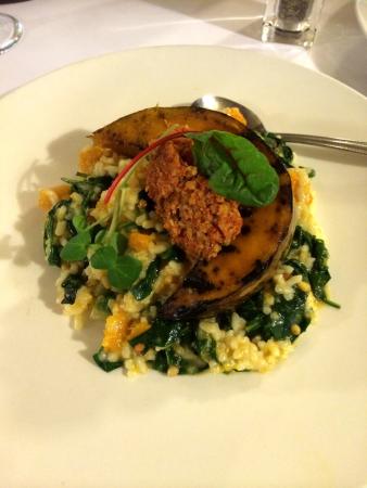 Lockleys Hotel - Tourism Hervey Bay 0