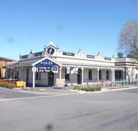 The Foundry Hotel  Mister Bobs Sports Bar
