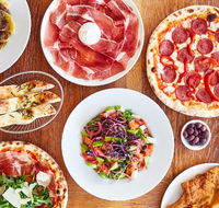Pompei's Bondi - Hervey Bay Accommodation