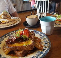 Early bird cafe and kitchen - Hervey Bay Accommodation
