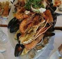 Kamari Greek Taverna Cafe - Tourism Hervey Bay