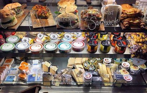 Blue Mist Cafe - Tourism Hervey Bay 3